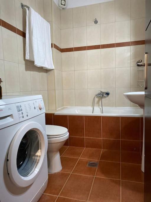 Raise Mirivili Serviced Apartment Alexandroúpoli Eksteriør bilde